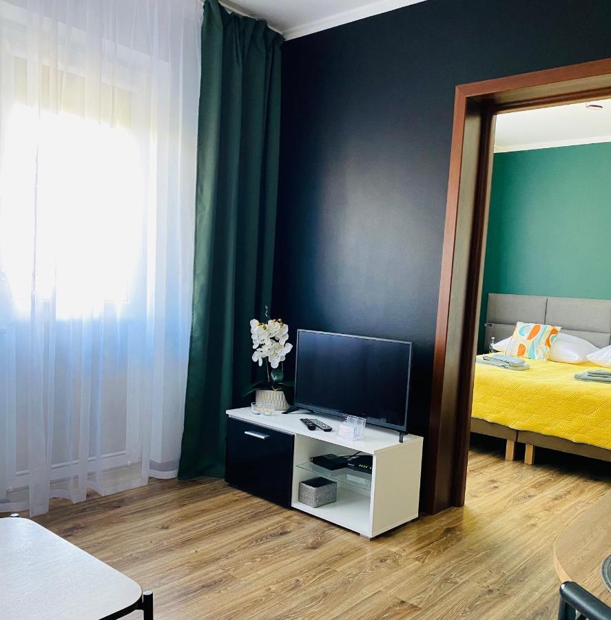 Apartamenty Teatralne Гожов Велкополски Екстериор снимка
